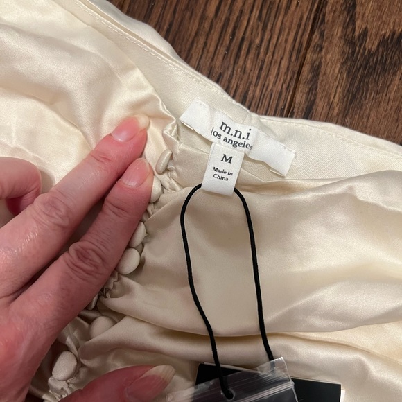 Cream Ruched Mini Skirt NWT - Picture 6 of 7